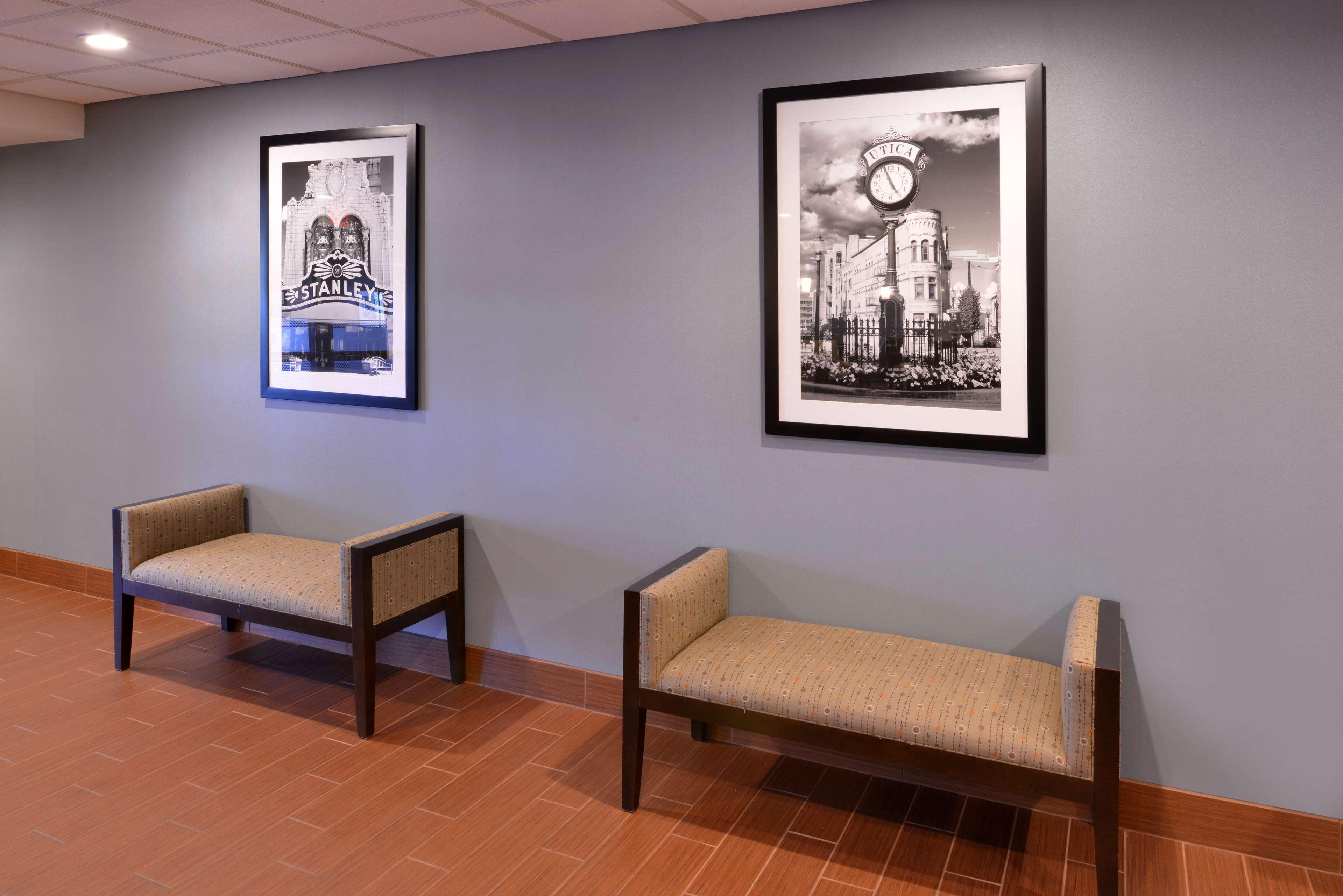Hampton Inn Utica Zewnętrze zdjęcie