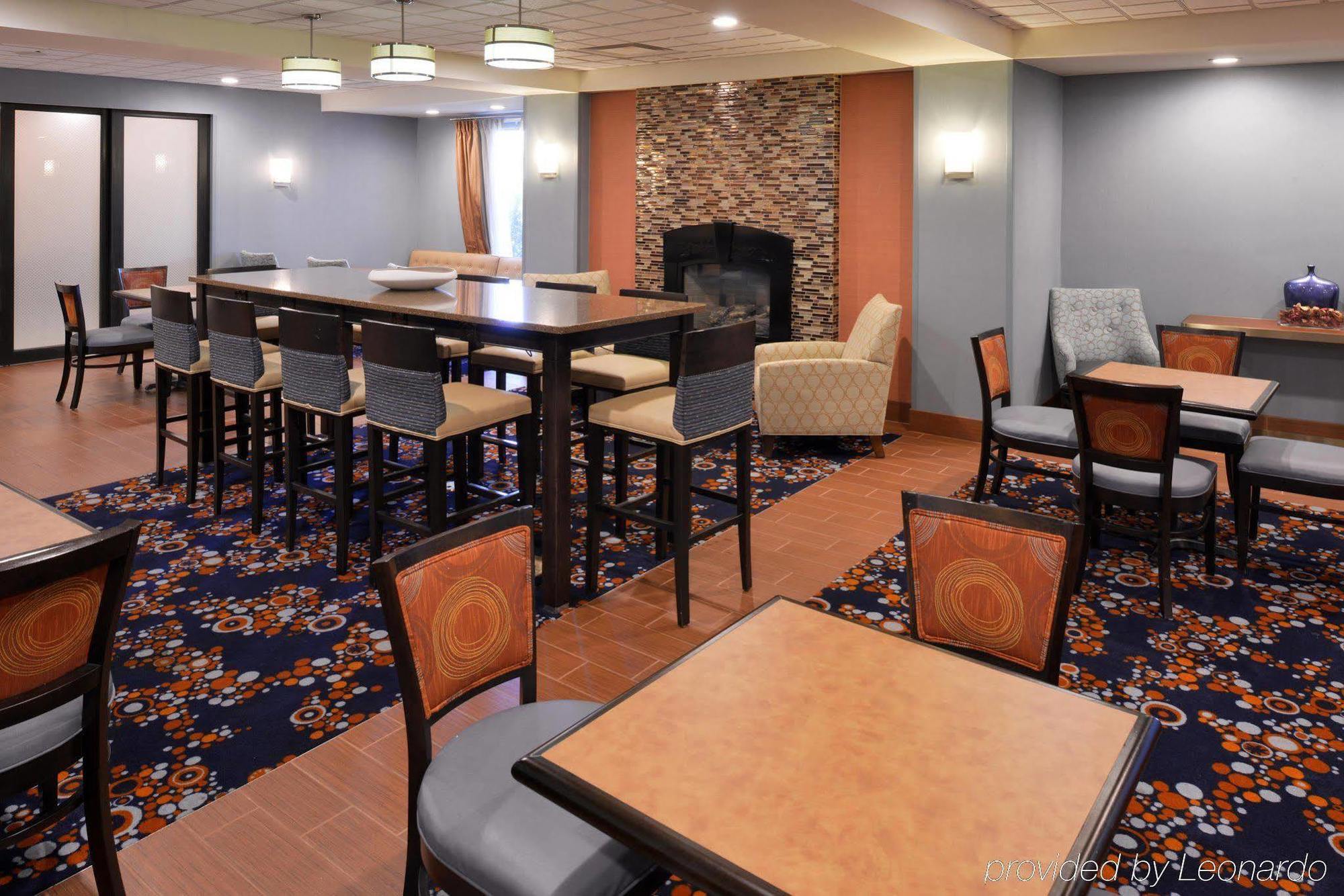 Hampton Inn Utica Zewnętrze zdjęcie