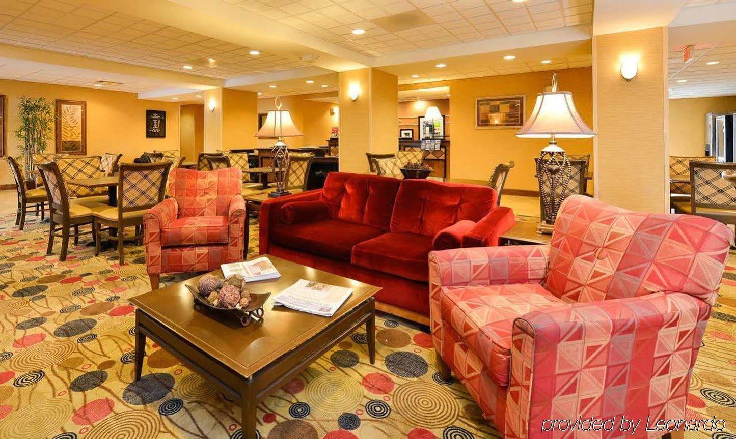 Hampton Inn Utica Zewnętrze zdjęcie