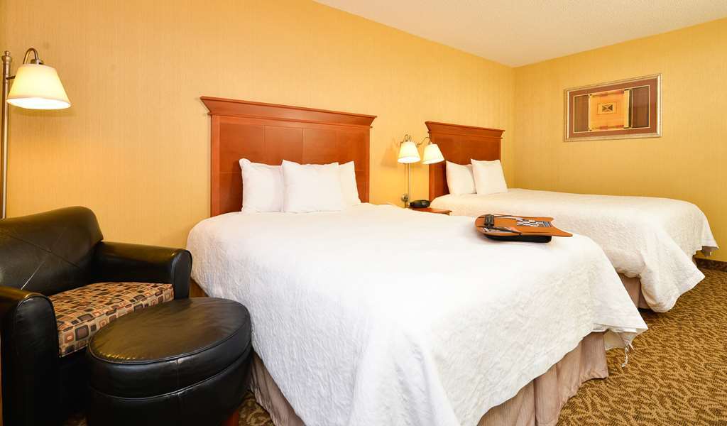 Hampton Inn Utica Pokój zdjęcie
